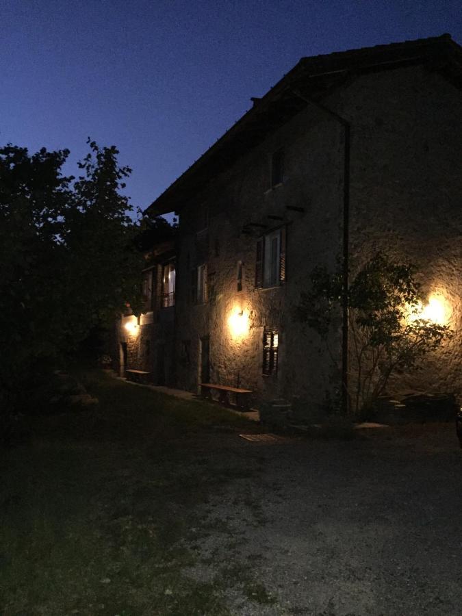 Residenza Cima Le Vigne Bed & Breakfast Millesimo Екстериор снимка